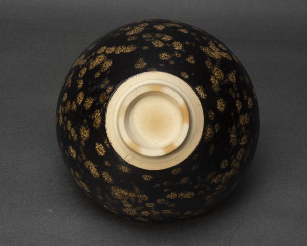 裏千家淡交会 - 玳玻天目茶碗（共箱） 秀湖庵御庭窯 メルカリ 茶碗