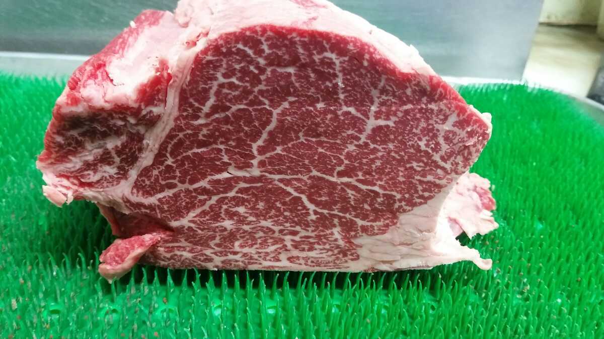 限定セール，人気セール 最高ランクA5 宮崎牛 宮崎県産 特選黒毛和牛 部位ヒレ肉 シャトーブリアン720g(ロース)｜売買されたオークション情報、yahooの商品情報をアーカイブ公開 - オークファン ロース