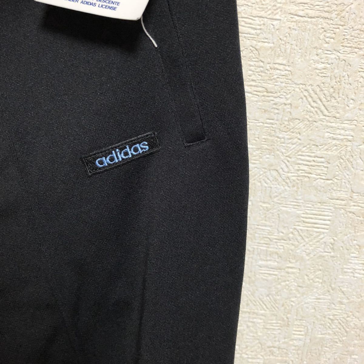 トラックジャケット ジャージ アディダス adidas デサント 激レアアディダスオリジナルス デサント製 ☆ M 激レアカラーadidas 美品！貴重デザイン！レア！80' 西ドイツタグ 黒 - テクノ 7号
