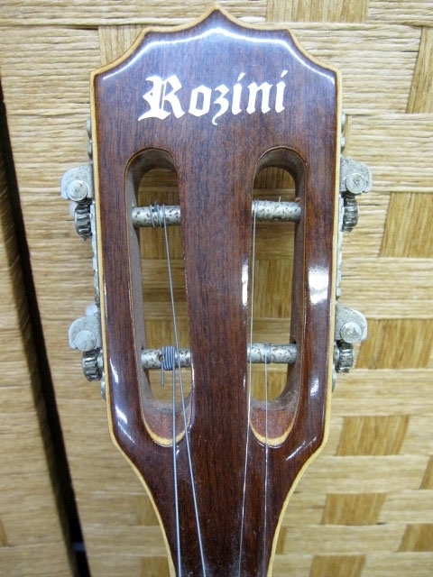 カヴァキーニョRozini Studio Cavaquinho Rozini .N Studio