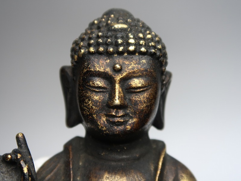古美術・タイ仏教・旧蔵銅鎏金【釈迦牟尼仏】・純手作り・供養仏像・風水開運・置物 古美術・タイ仏教・旧蔵銅鎏金釈迦牟尼仏・純手作り・供養仏像・風水