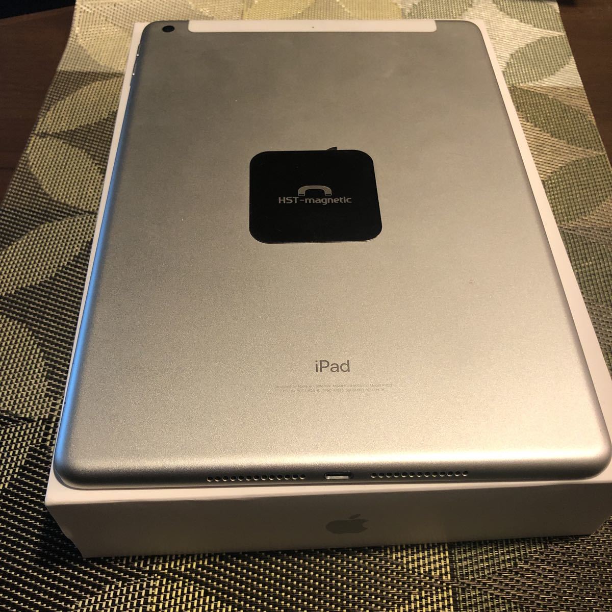 iPad Air2 32G silver Wi-Fiセルラーモデル docomo 中古 管理番号0127F