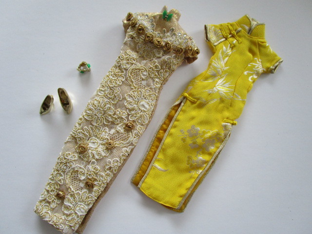  品 マテル社製 香港返還記念ゴールデン キーパオ バービー＆アゾン製 チャイナドレス アウトフィットのみ 2セット(その他)｜売買されたオークション情報、yahooの商品情報をアーカイブ公開 その他