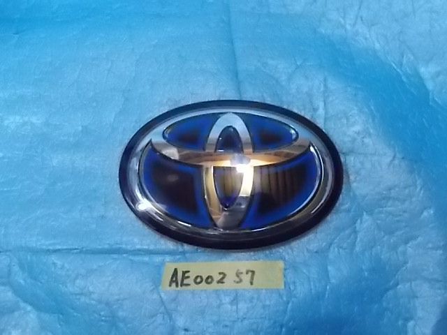 プリウス エンブレム 50系 トヨタ フロント レーダー ZVW50 前期 ミリ