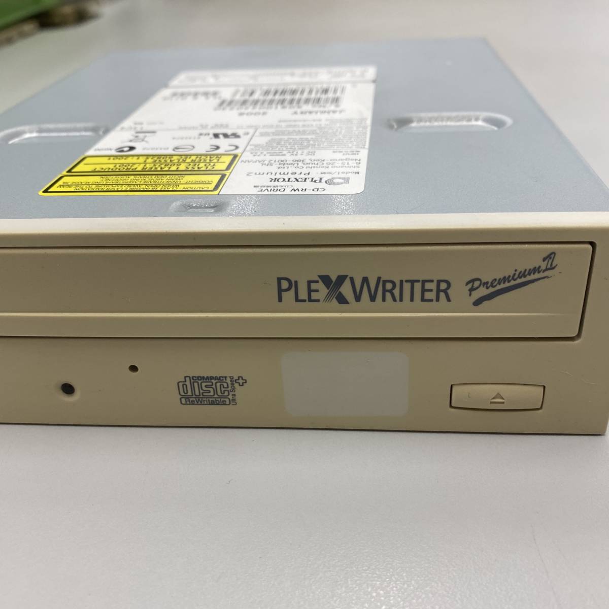 PLEXTOR プレクスター CD-RWドライブ Plextor CD-Rドライブ PX-R820Ti CD-R CD-RW - 外付け 動作品 ：プレクスターの PX-W1210TSE PX-8220Te S88TU プレクスター、「AudioMASTER」対応のCD-R&frasl;RWドライブ