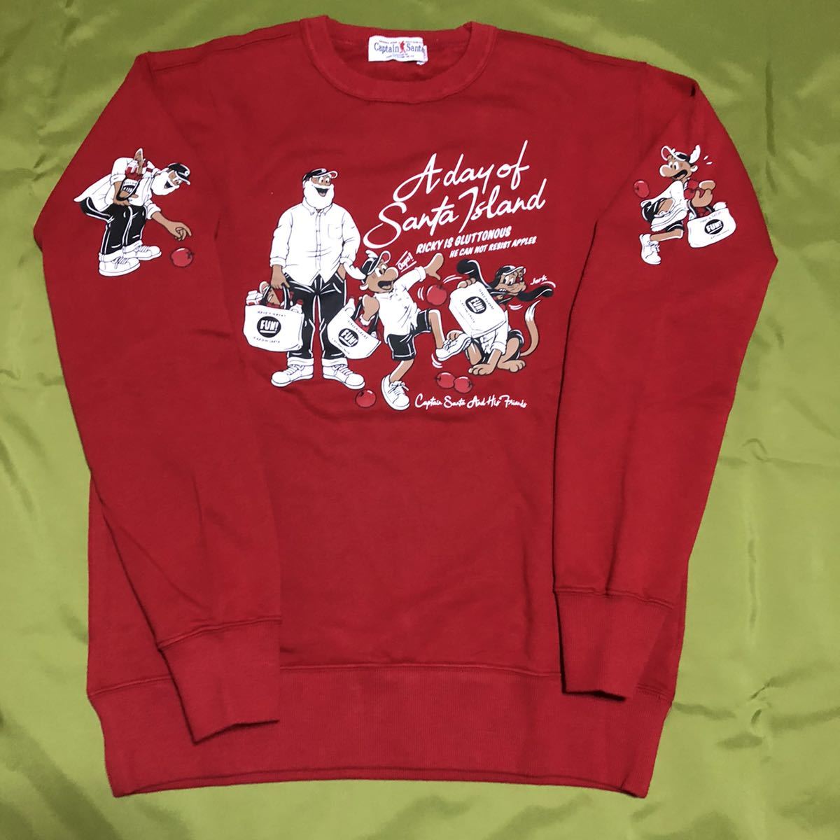 100 安い 即決 新品 キャプテンサンタ プリントが目立つパーカー 赤 L 男性用 Hlt No