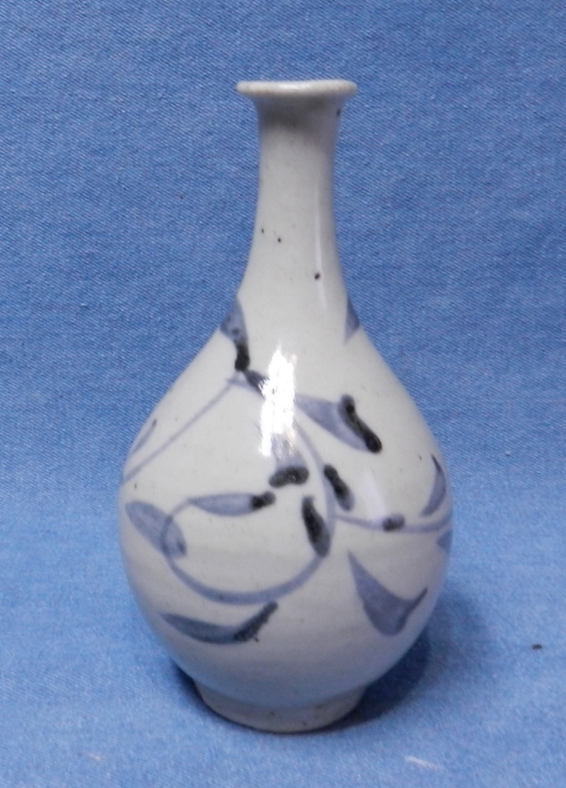 初期伊万里　染付草文様　徳利　小瓶　箱付　1600年前半　登窯　江戸初期　出土品 新作登場，新作 初期伊万里 染付徳利 古伊万里 小型の酒次 竹笹