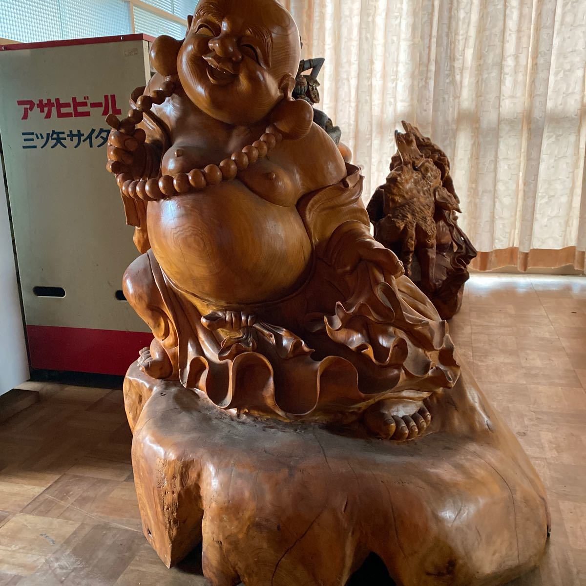 木彫り 布袋様 置物 縁起物 E-4 昭和レトロ 天然木 根木 木製 一刀彫