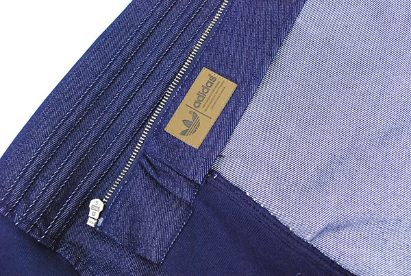激レア 日本未発売!新品 アディダス adidas Originals 金刺繍 激レア 日本未発売!新品 アディダス adidas Originals 金刺繍