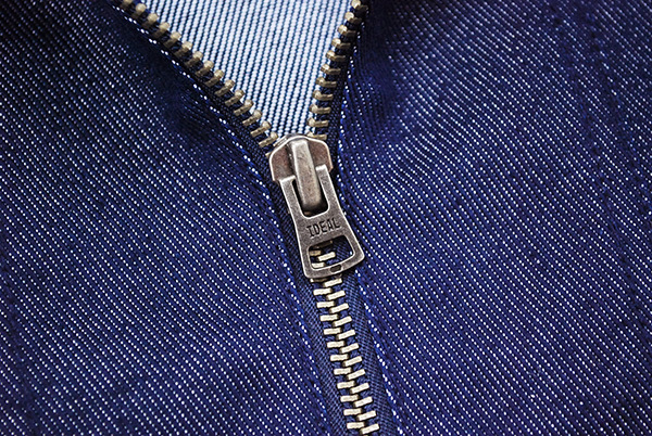 激レア 日本未発売!新品 アディダス adidas Originals 金刺繍 激レア 日本未発売!新品 アディダス adidas Originals 金刺繍