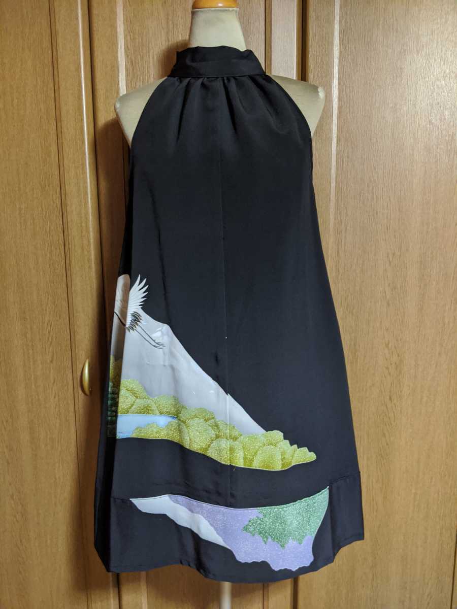 着物リメイク 16 黒留袖ホルターネックワンピース 景色鶴 Mサイズ 売買されたオークション情報 Yahooの商品情報をアーカイブ公開 オークファン Aucfan Com