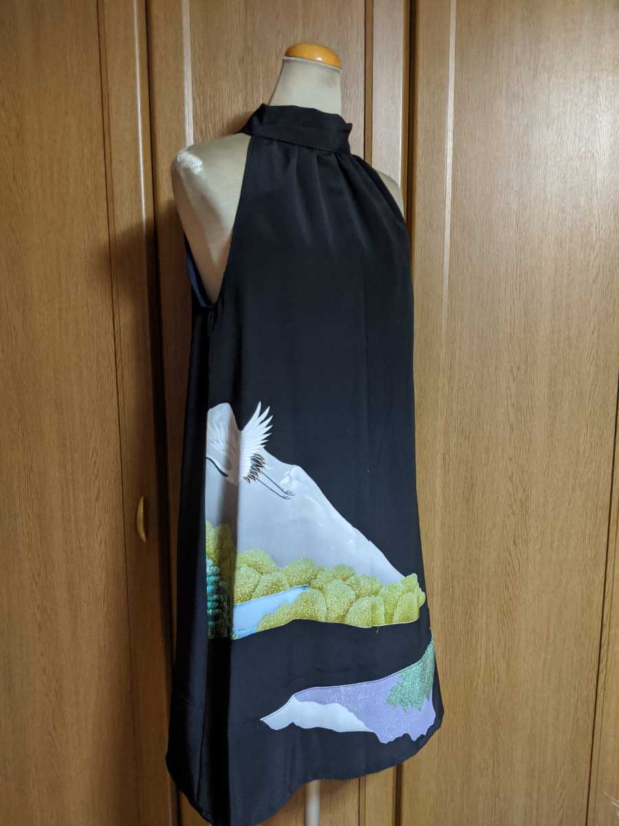 着物リメイク 16 黒留袖ホルターネックワンピース 景色鶴 Mサイズ 売買されたオークション情報 Yahooの商品情報をアーカイブ公開 オークファン Aucfan Com