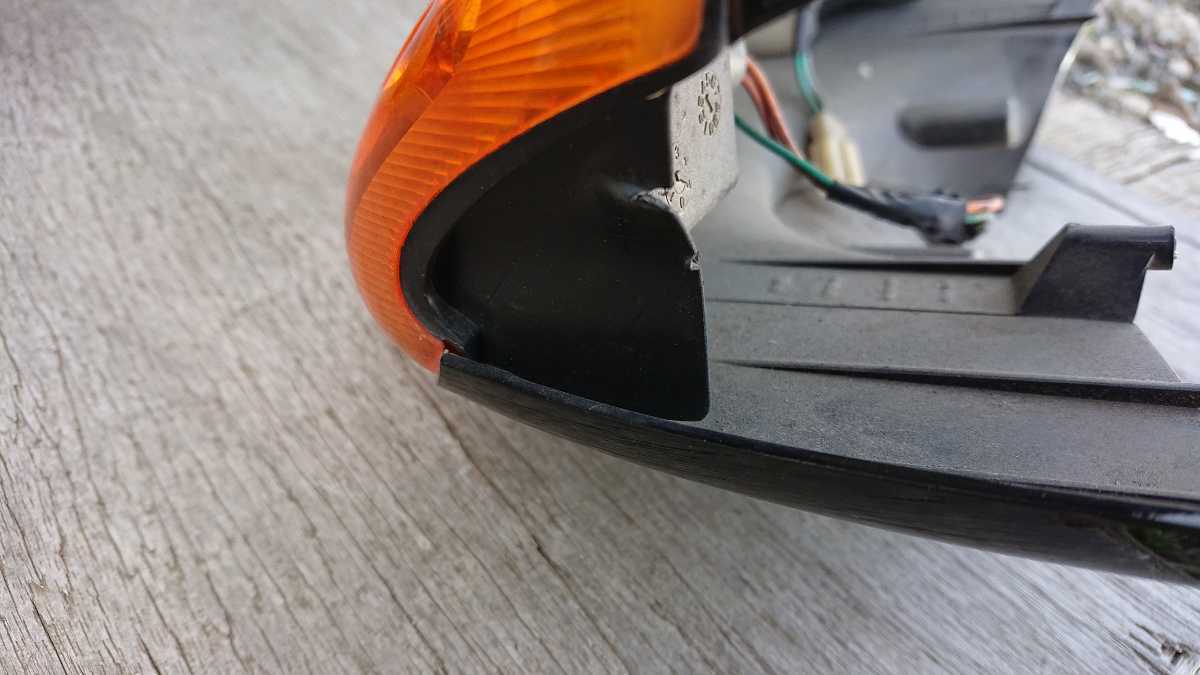 スペイシー100(JF13) ハンドルカバー スイッチ付き メーターカバー 