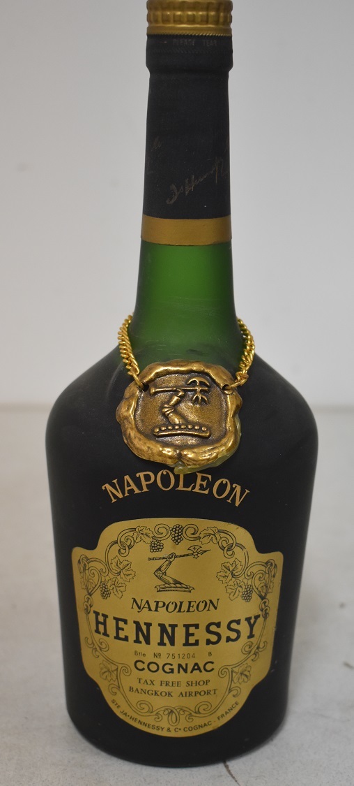ナポレオン ヘネシー Hennessy 未開栓 NAPOLEON コニャック 700ml
