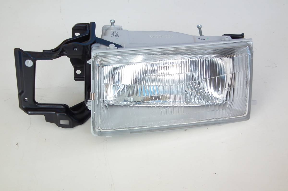 AE86 ヘッドライト レビン カローラレビン 後期型 AE86 | 純正品 