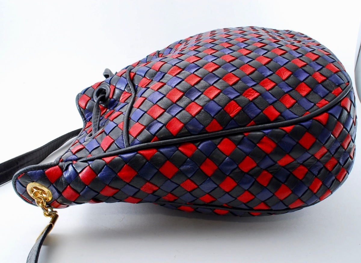 イントレチャート ボッテガヴェネタ BOTTEGA VENETA 巾着 ショルダー 