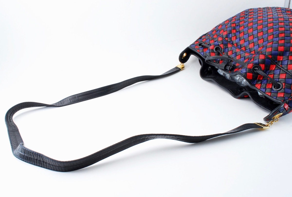 イントレチャート ボッテガヴェネタ BOTTEGA VENETA 巾着 ショルダー 
