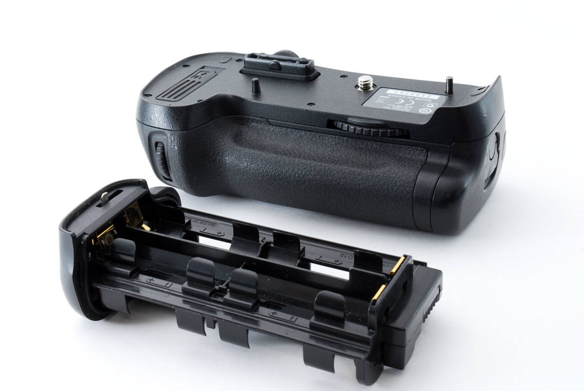 D800バッテリーグリップ付きシャッター回数11万回程 D800バッテリーグリップ付きシャッター回数11万回程 マルチパワー