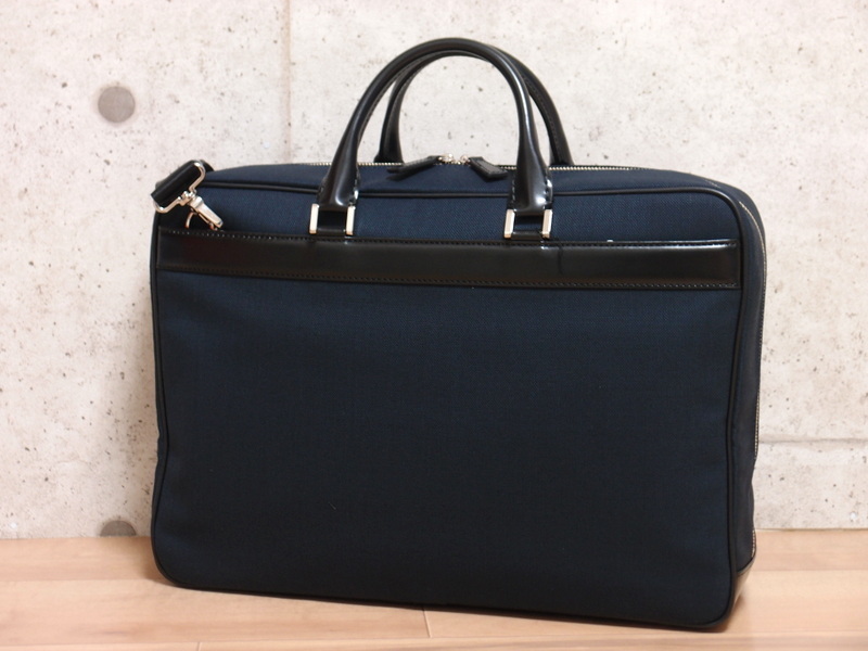 新品 LANVIN COLLECTION ビジネスバッグ 定価45000円 ネイビー