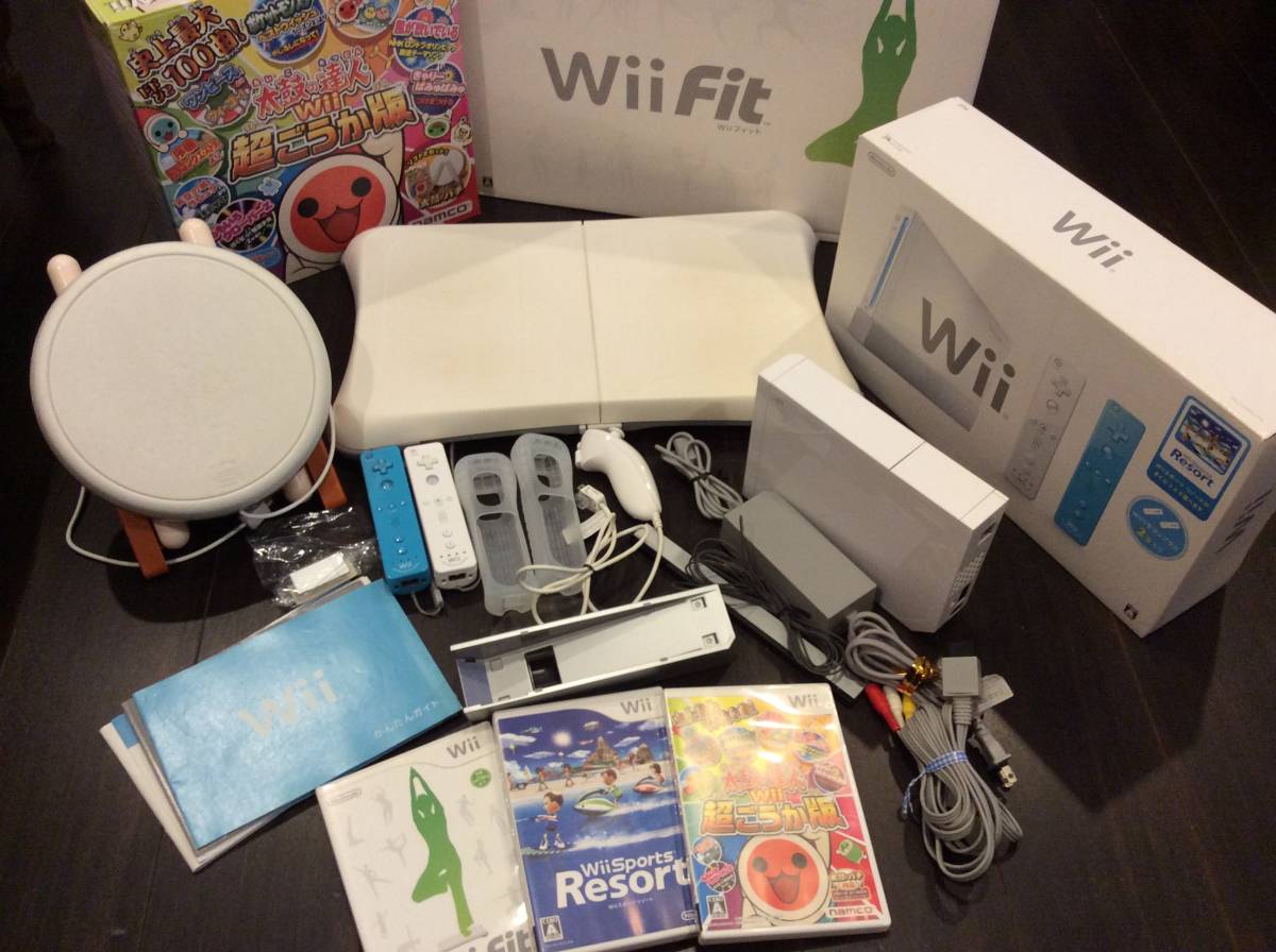 Wii 本体 & Wii Fitボード & 太鼓の達人の太鼓 & Wiiソフト3枚 ☆ Wii