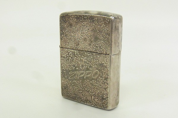 ジッポー Zippo ZIPPO ZIPPO（ジッポー） Yahoo!オークション ShopXJ - ロゴ プリント加工 スプリング フリント オイル UP 着火率が大幅 ライター グリーン