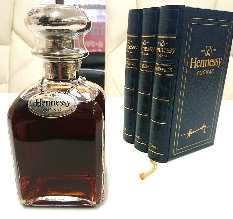 飲料 ☆Hennessy（ヘネシー）シルバートップ ブック 40％ 700ml ブック