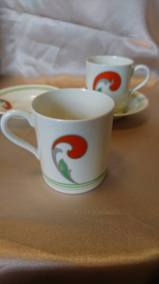 英国ビンテージロイヤル・ドルトンのデミタス(2客セット)