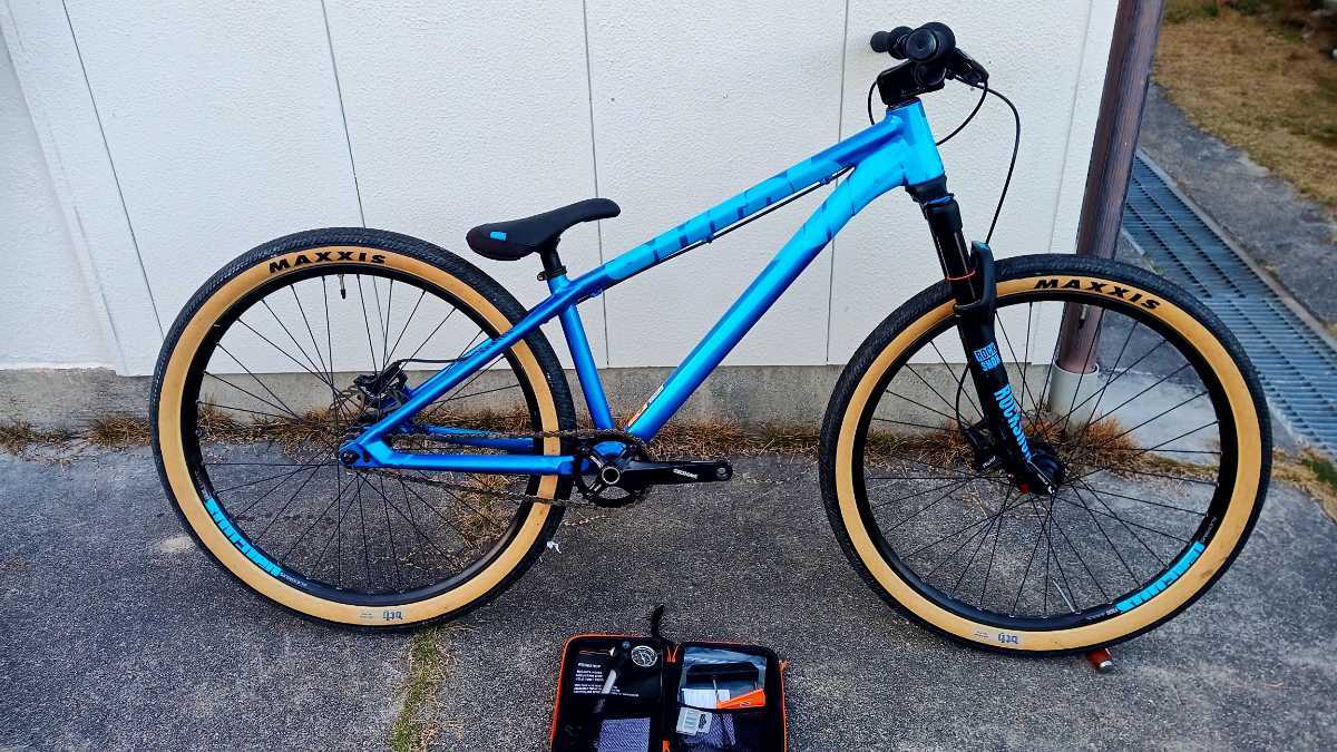 【赤字超特価，低価】 CANYON STITCHED360 ROCKSHOX PIKE DJ キャニオン DJ ダートジャンプ 完成車(Mサイズ)｜売買されたオークション情報、yahooの商品情報をアーカイブ公開 - オークファン ハードテイル