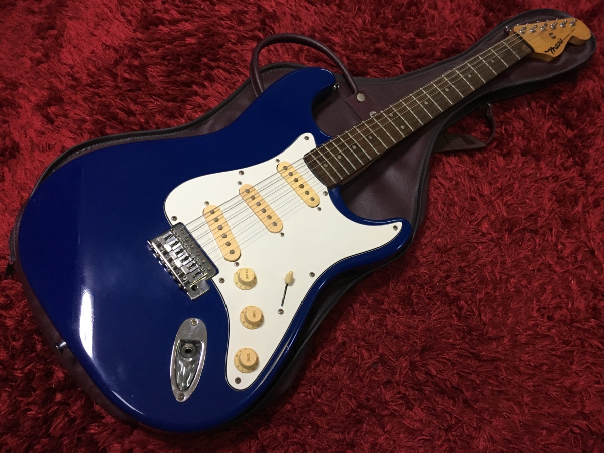 美品 メイビス Mavis ストラトキャスター エレキギター 青 ブルー