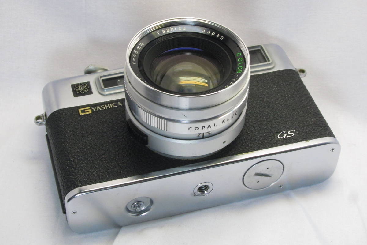 人気のフィルムカメラ Minolta XD、YASHICA Electro 、Canon 7