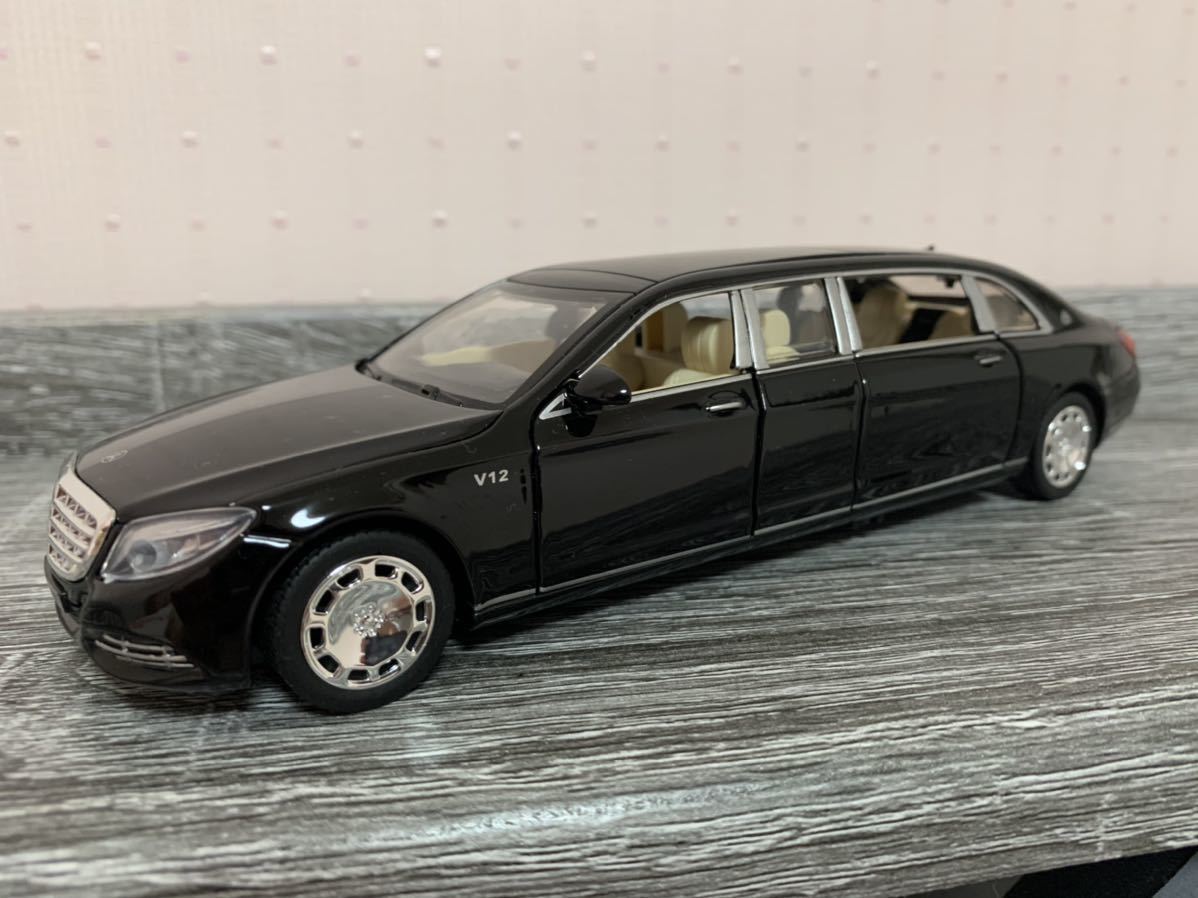 マイバッハ 純正クッション プルマン仕様 高級リムジン内装 車内