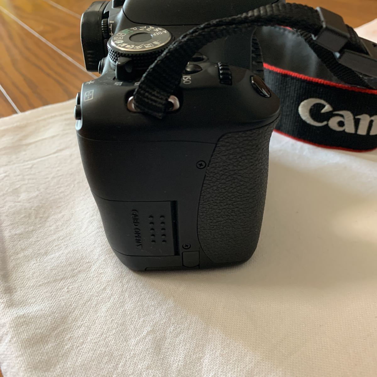 Canon キヤノン EOS Kiss X5 ダブルズームキット 一眼レフ入門に