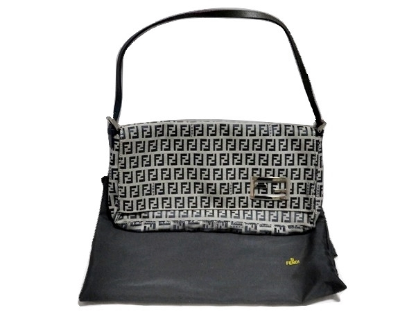 ◇FENDI◇ フェンディ ズッカ柄 セミショルダーバッグ グレー系 美品 