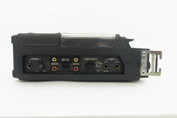 M217-I15-1220 VICTOR ビクター KD-2 ポータブルカセットデッキ 現状品