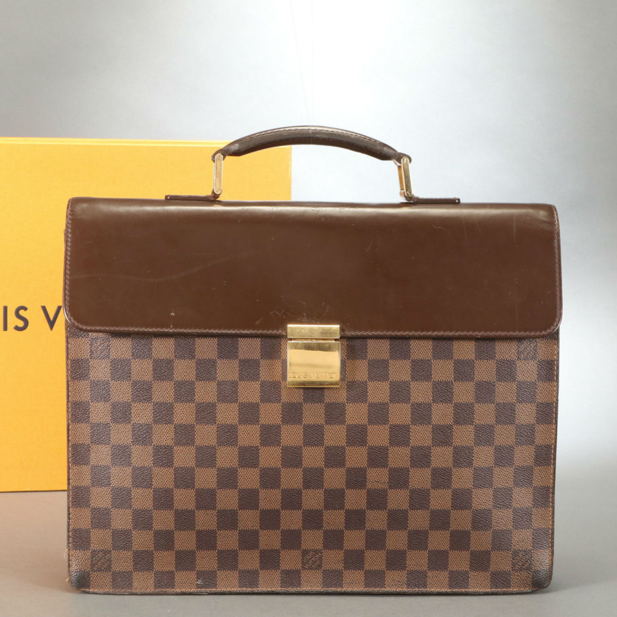 ルイヴィトン LOUIS VUITTON(ルイヴィトン) ⁄ ポルト・カルト