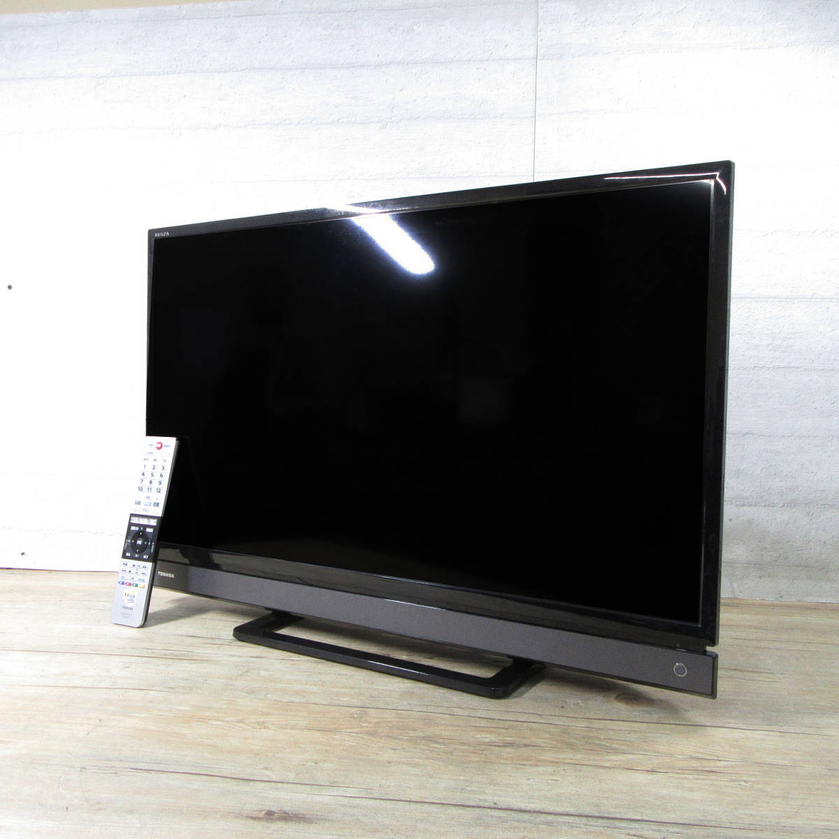 札幌発 TOSHIBA 東芝 REGZA レグザ 32V型 液晶テレビ 32V31 
