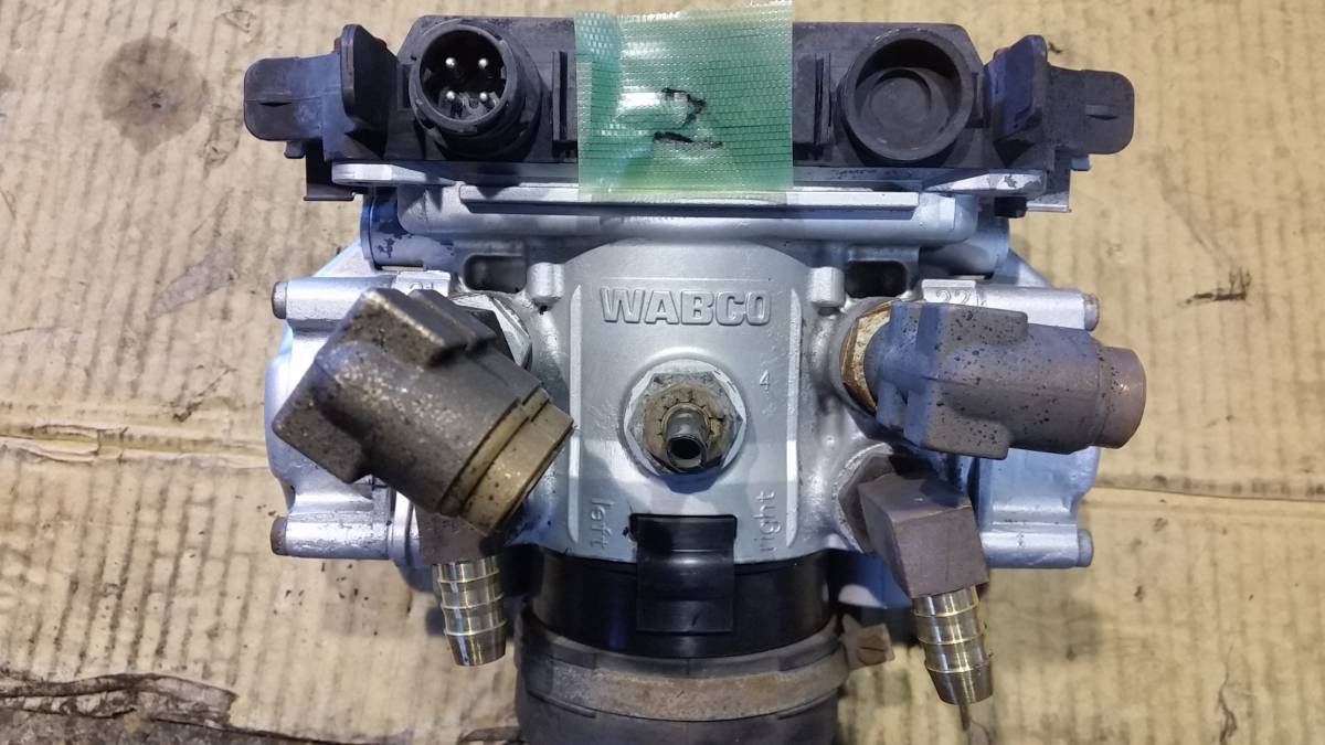 17プロフィア WABCO ブレーキコントロールバルブ ホイールパーク 公式