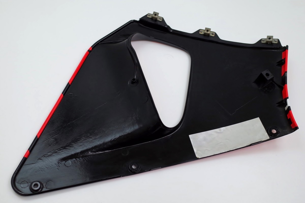 CBR900RR SC33 純正 アンダー ミドル カウル 左 FireBlade sc33 2026年