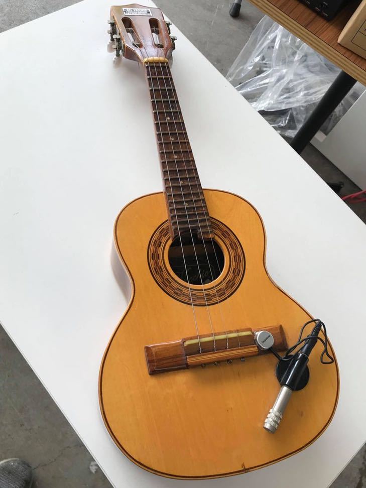 カヴァキーニョDEL VECCHIO（デル・ヴェッキオ） カヴァキーニョDEL