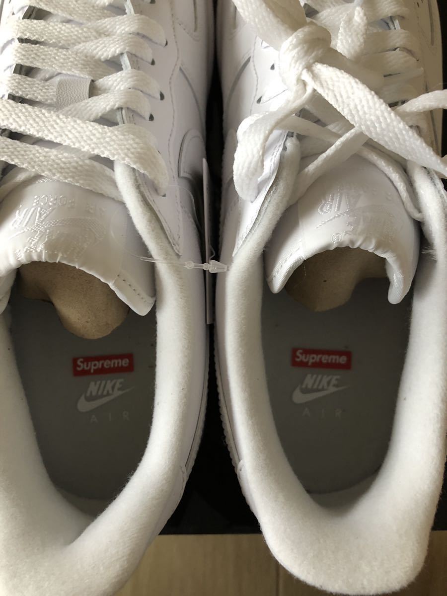 国内正規品 原宿店購入 新品未使用 AIR FORCE 1 LOW supreme 白 white  