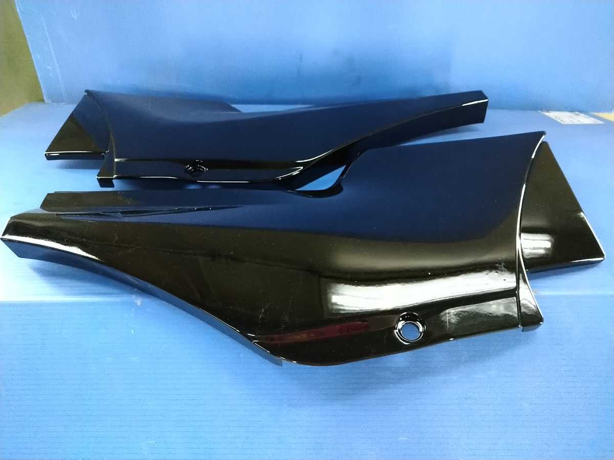 GPZ900Rサイドカバー