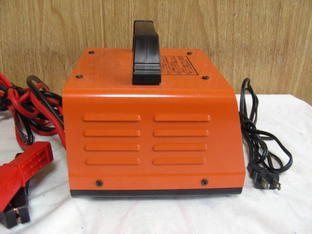 セルスター CELLSTAR CC-30AT 自動バッテリー充電器
