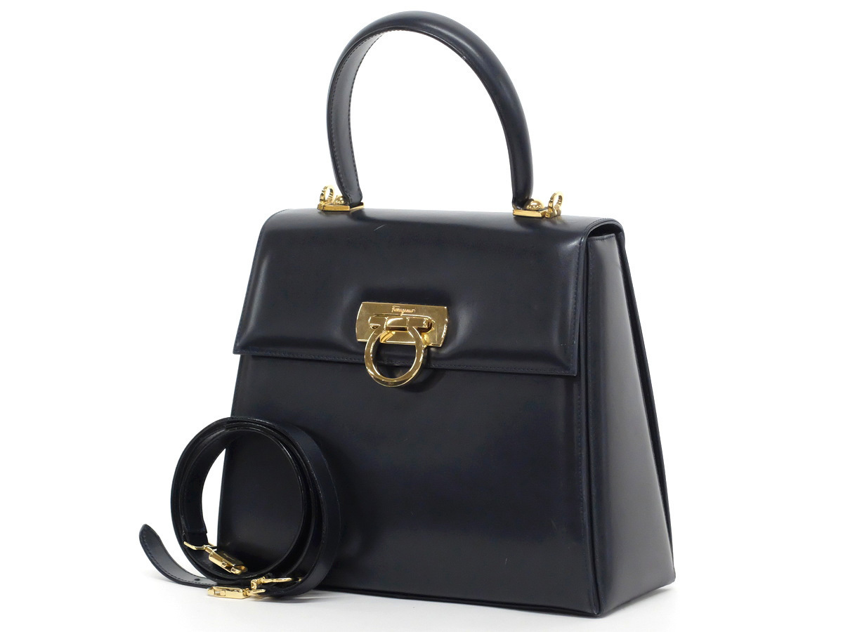 売れ済公式 期間限定 綺麗【Salvatore Ferragamoフェラガモ