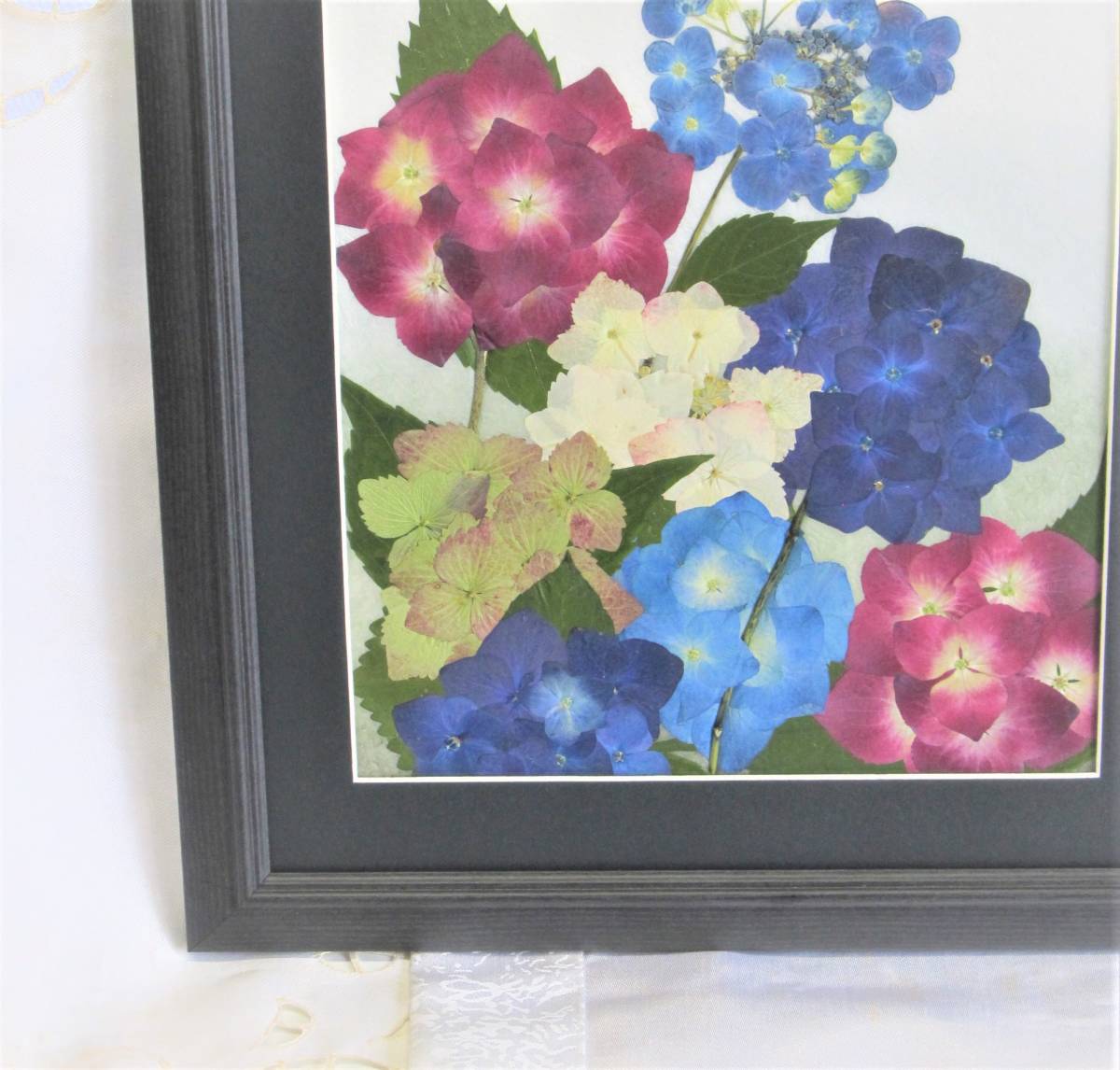 押し花作品 紫陽花 あじさい の季節 シンプルデザイン 六切りブラック額 押し花 売買されたオークション情報 Yahooの商品情報をアーカイブ公開 オークファン Aucfan Com