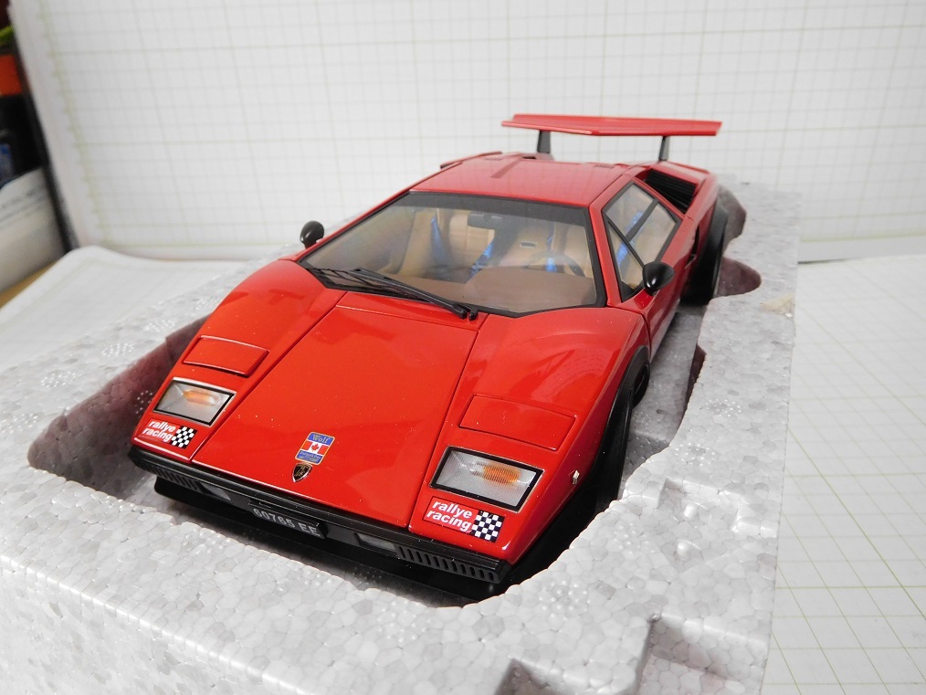 定番，格安 Aa 1/18 ランボルギーニ カウンタック LP500S ウォルター ウルフ レッド(乗用車)｜売買されたオークション情報、yahooの商品情報をアーカイブ公開 - オークファン 乗用車