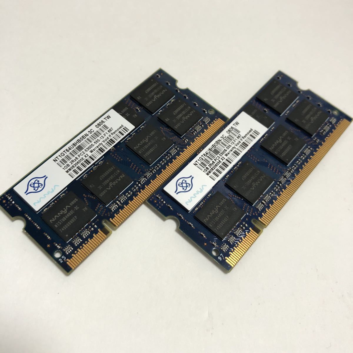 動作保障 1GB x2枚 計2GB PC2-5300S-555-12-F1.667 NT1GT64U8HB0BN-3C 0806.TW ...