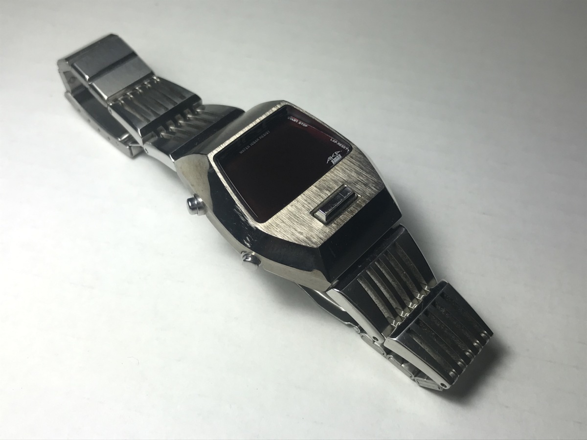 ALBA SEIKO AKA W670-4000 ガンメタ 電池交換済み稼働品 ALBA SEIKO AKA W670-4000 ガンメタ 電池交換済み稼働品