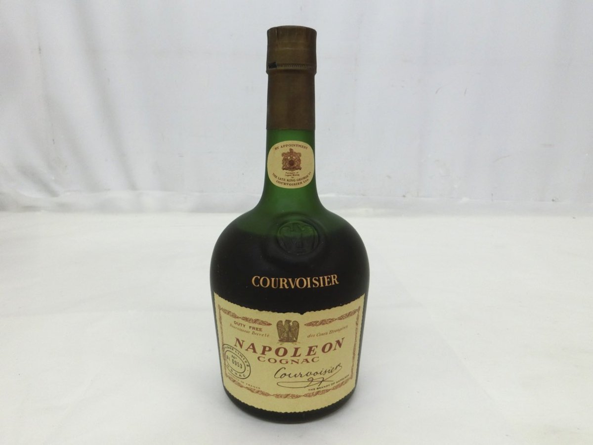【Y-9571】未開栓 COURVOISIER クルボアジェ ナポレオン 700ml コニャック ブランデー 古酒 箱付き【千円市場】