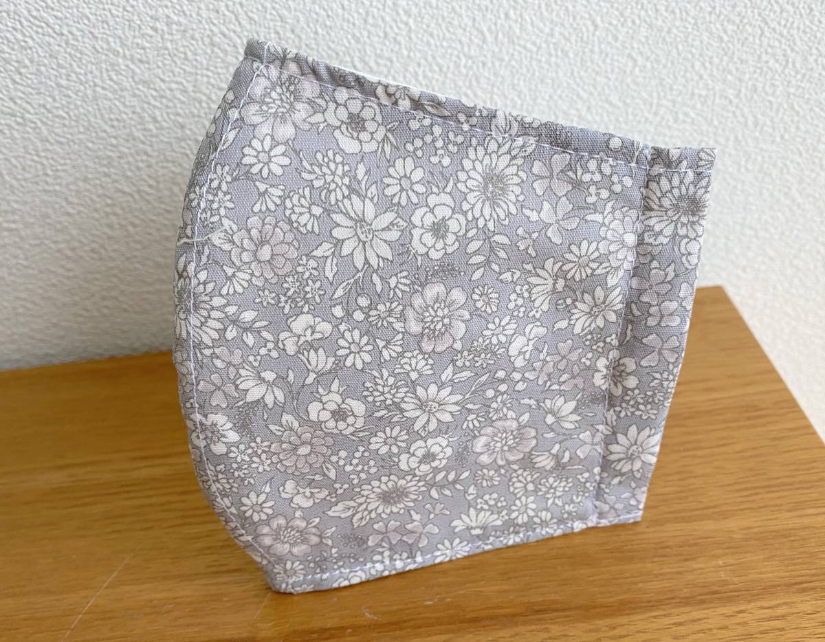 【ハンドメイド】■マスクカバー(内ポケット付)■小花柄/コットン生地■ボタニカル/フラワー/ナチュラル/ダブルガーゼ■グレー２_4