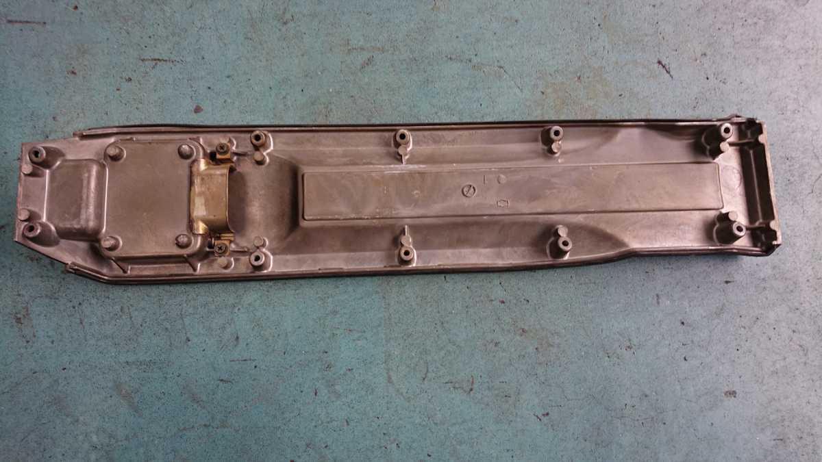 BNR32 プラグカバー スカイライン RB26DETT GT-R 中古ニッサン純正